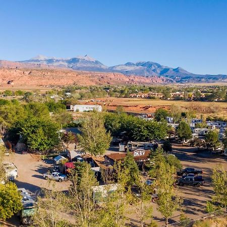 Outdoor Glamping Large 5Th Wheel Setup Ok4A Appartamento Moab Esterno foto