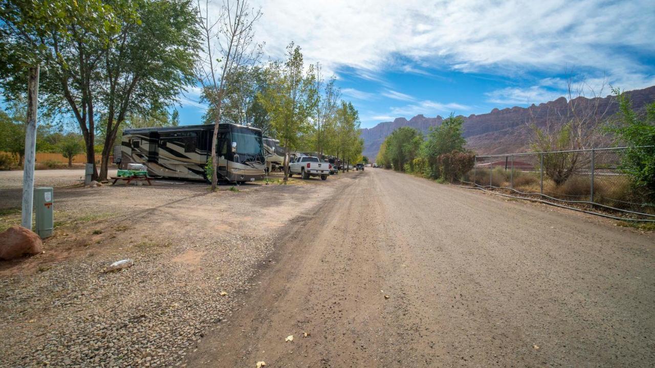 Outdoor Glamping Large 5Th Wheel Setup Ok4A Appartamento Moab Esterno foto